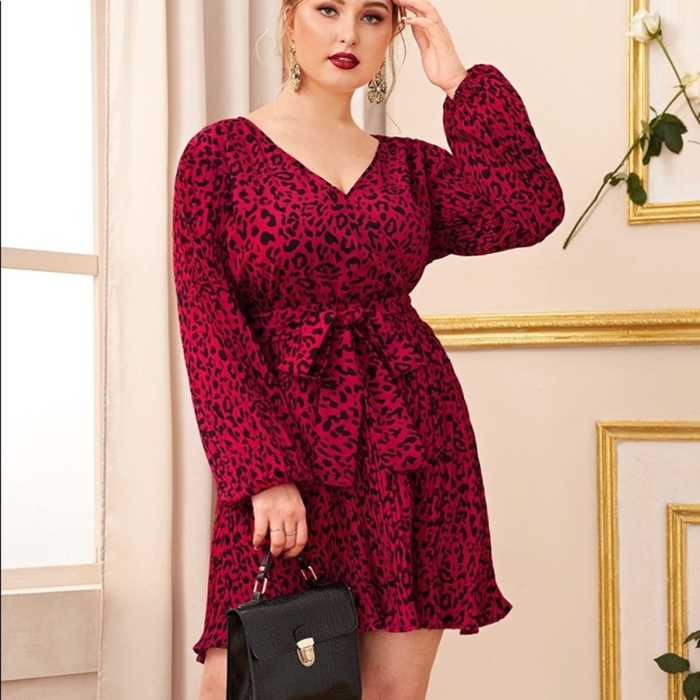 SHEIN Red Leopard Pleated Dress